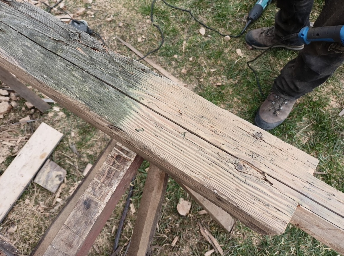 Staré tesané trámy - 8