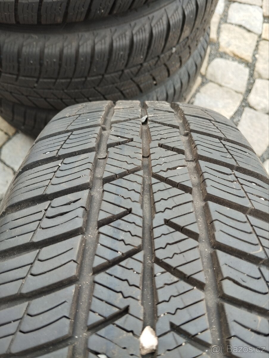 Zimní sada 5x114,3 r15x6j ET 39, 195/65/15 Polaris 5 7, 5mm - 8