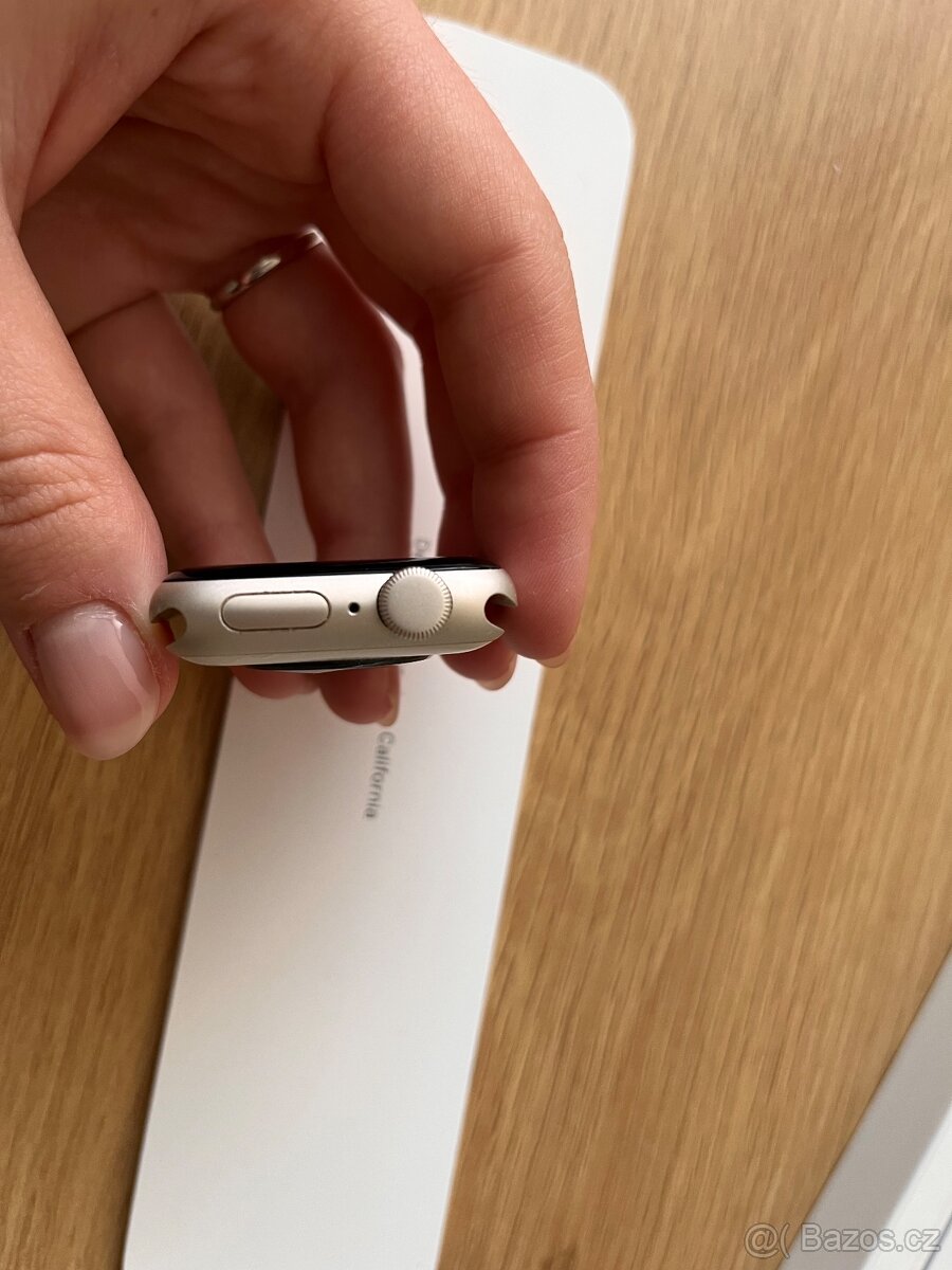 Apple Watch SE 40MM - 8