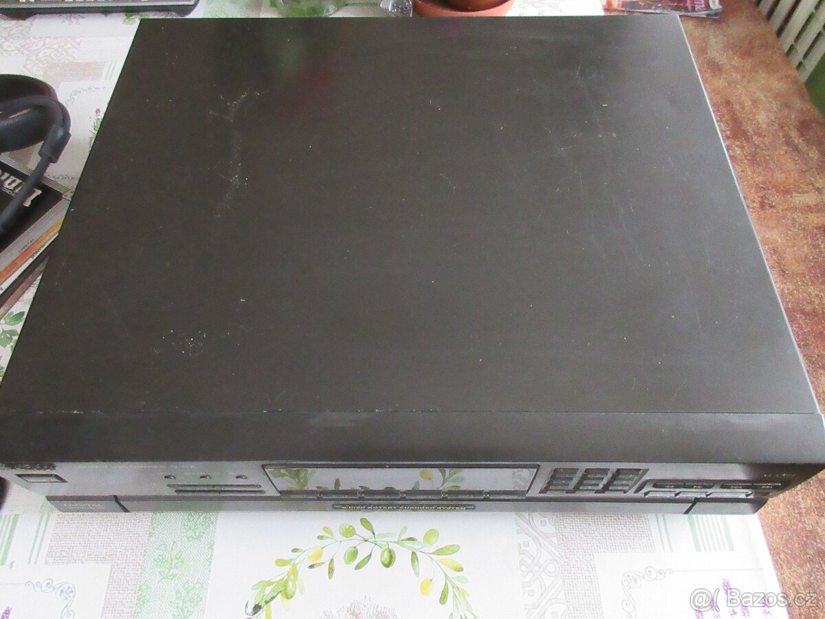 Technics SL-PD6 - měnič na 5 CD. - 8