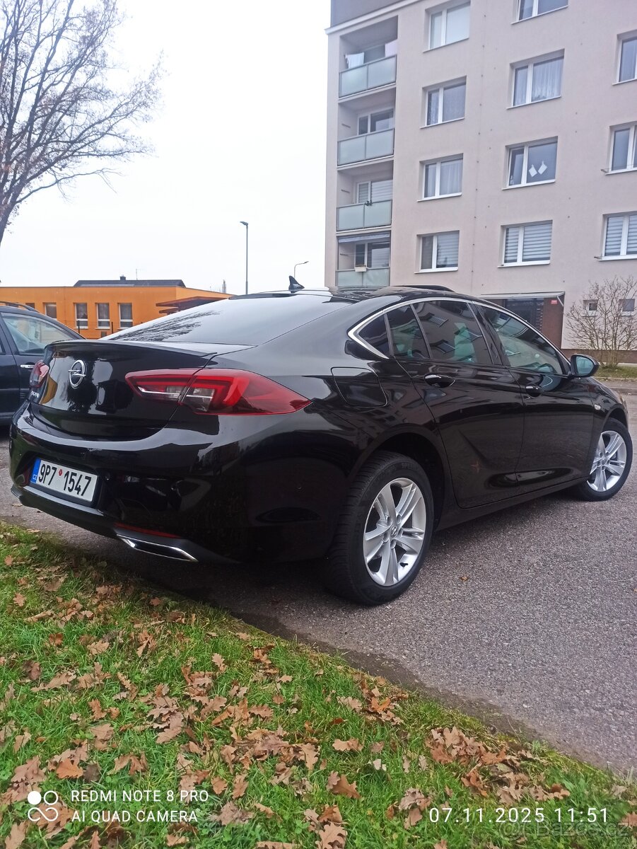 Opel Insignia GRAND SPORT 2021 rok 2.0 128kw - 8