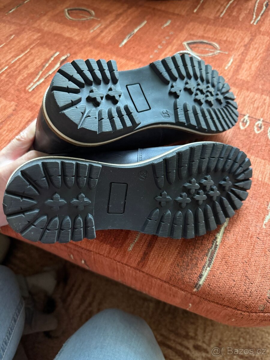 Nové dámské zimní boty z pravé kůže a pravým beránkem - 8