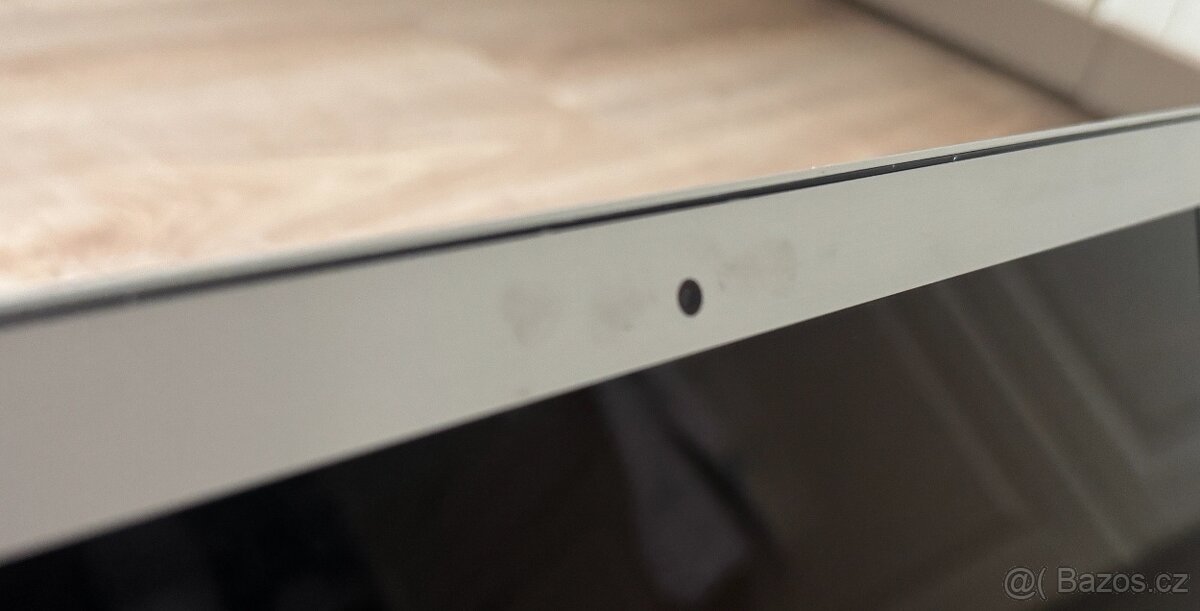 MacBook Air 13" (2017), Intel i5, 8 GB RAM - 8