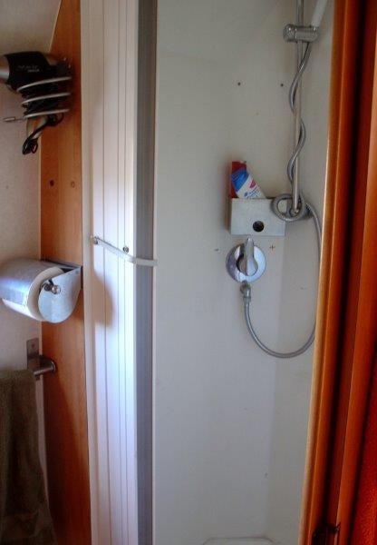 karavan Mercedes Vario 614 - 8