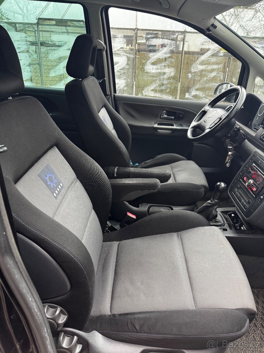 VW SHARAN 1.9tdi SPACIAL 110kw - 8