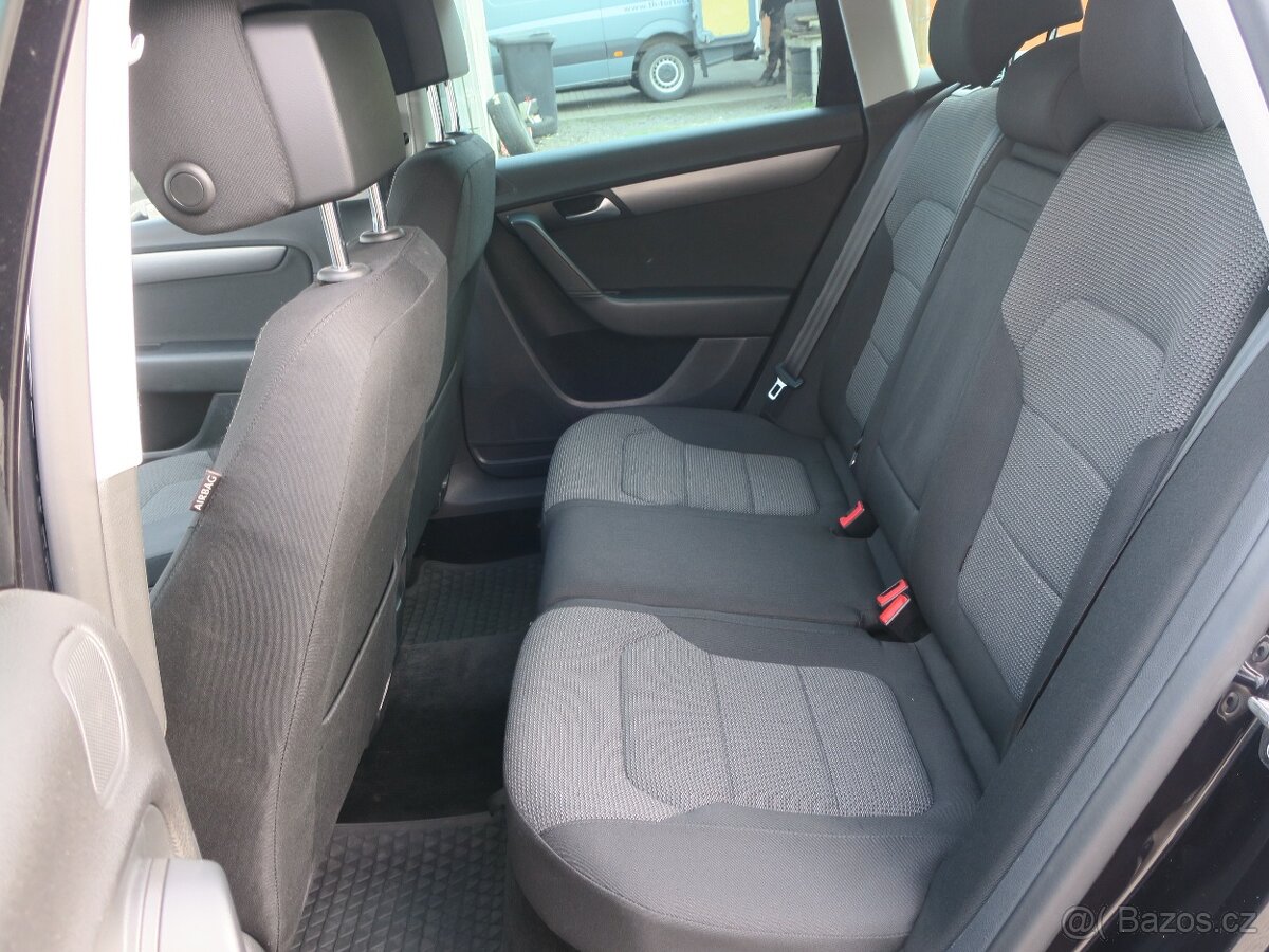 Volkswagen Passat Variant 1.4 TSi 90 kW - 8