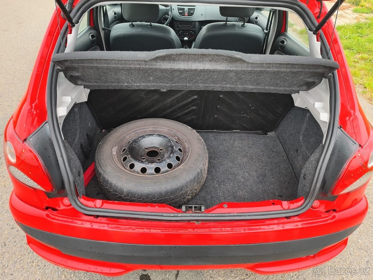 Peugeot 206+ Junior 2010 - 8