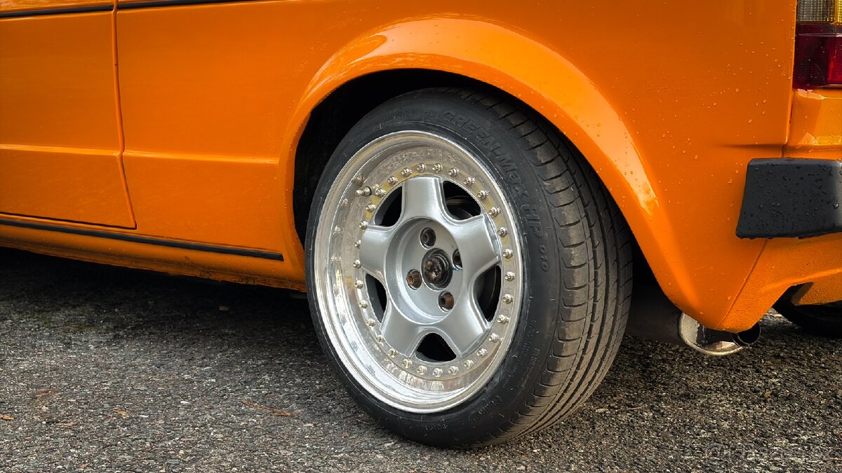 Volkswagen golf GTI MK1 - 8