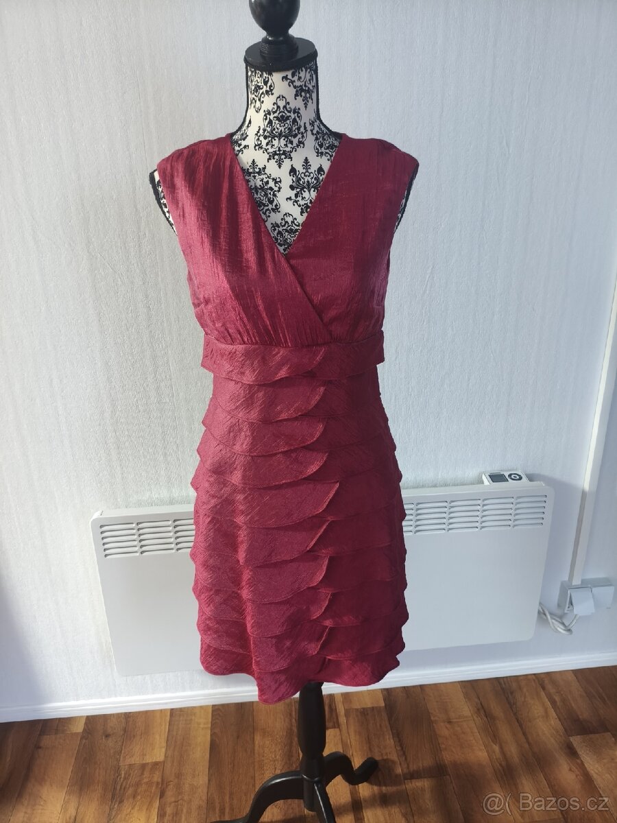 Společenské šaty Mariposa vel. 38 - 8