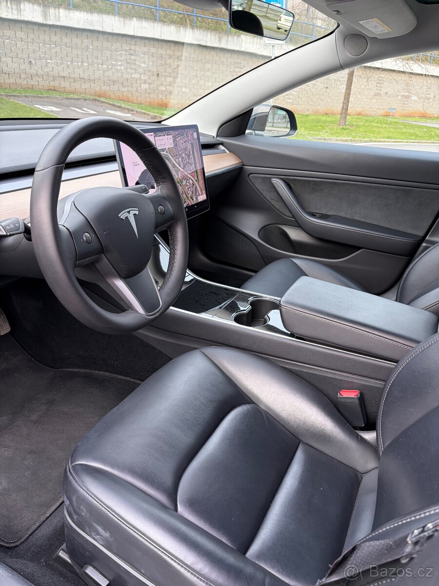 Tesla model 3 sr+ - 8