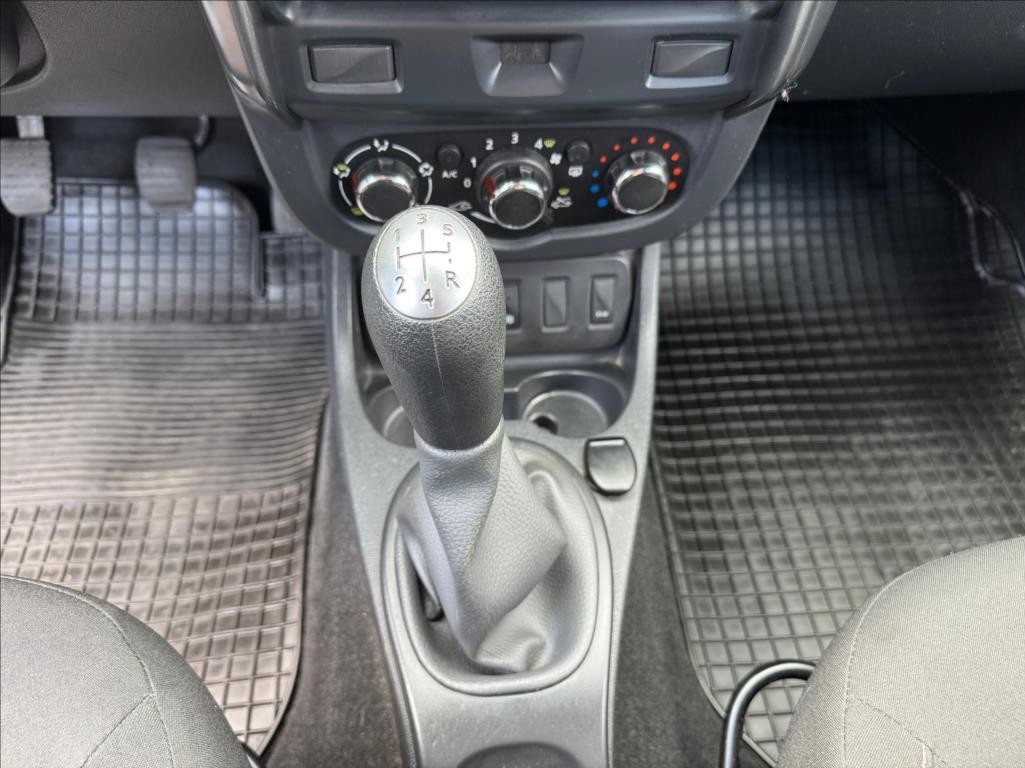 Dacia Duster 1,6 (2016) - 8