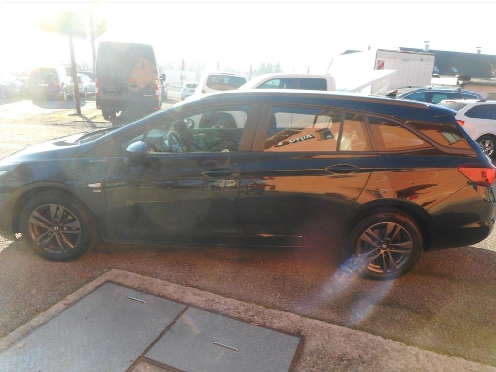 Opel Astra,1,6 CDTi SPORT TOURER - 8