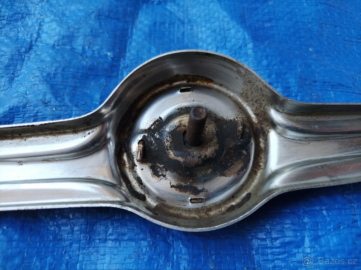 Boční lišta se znakem Škoda - 8