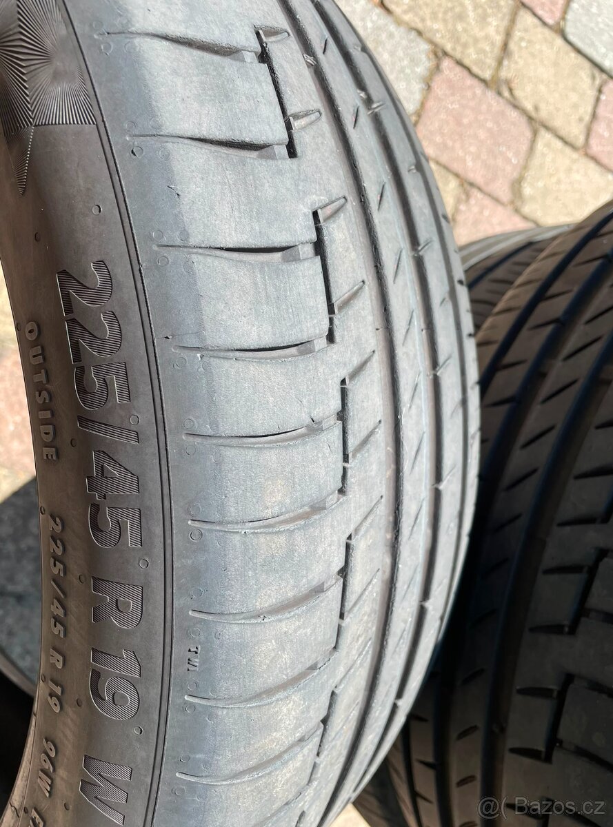 4x letní pneu Continental Premium Contact 6 - 8