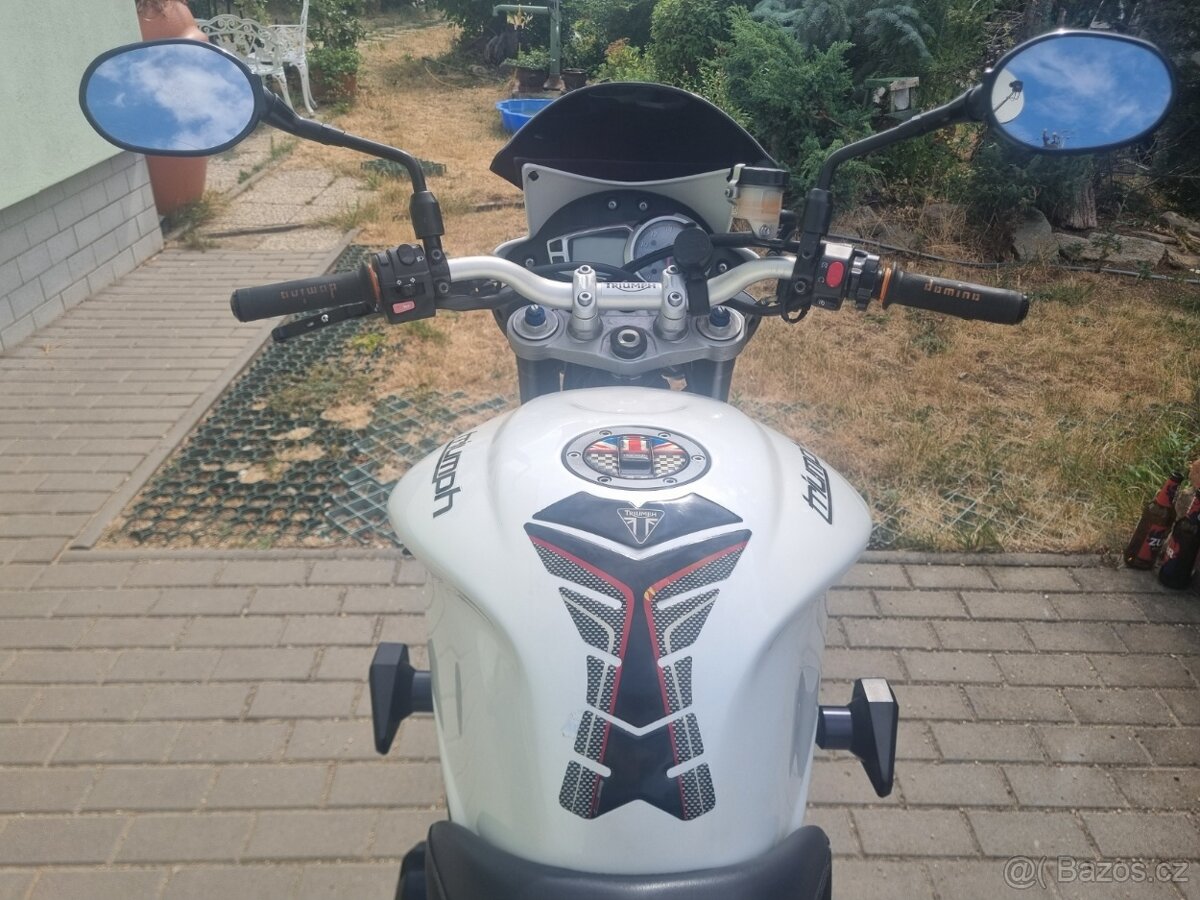 Triumph Street Triple R - 8