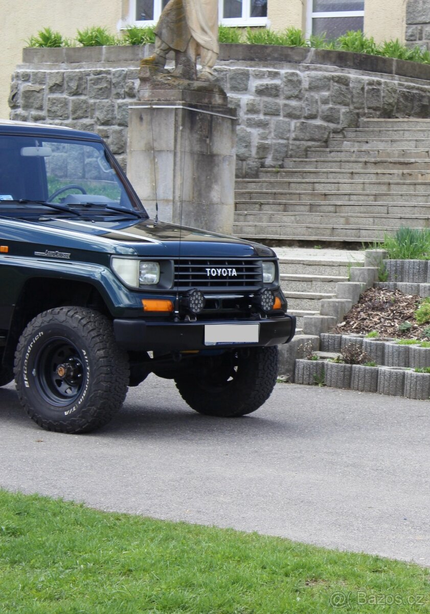 Toyota Land Cruiser Kzj 70 - 8
