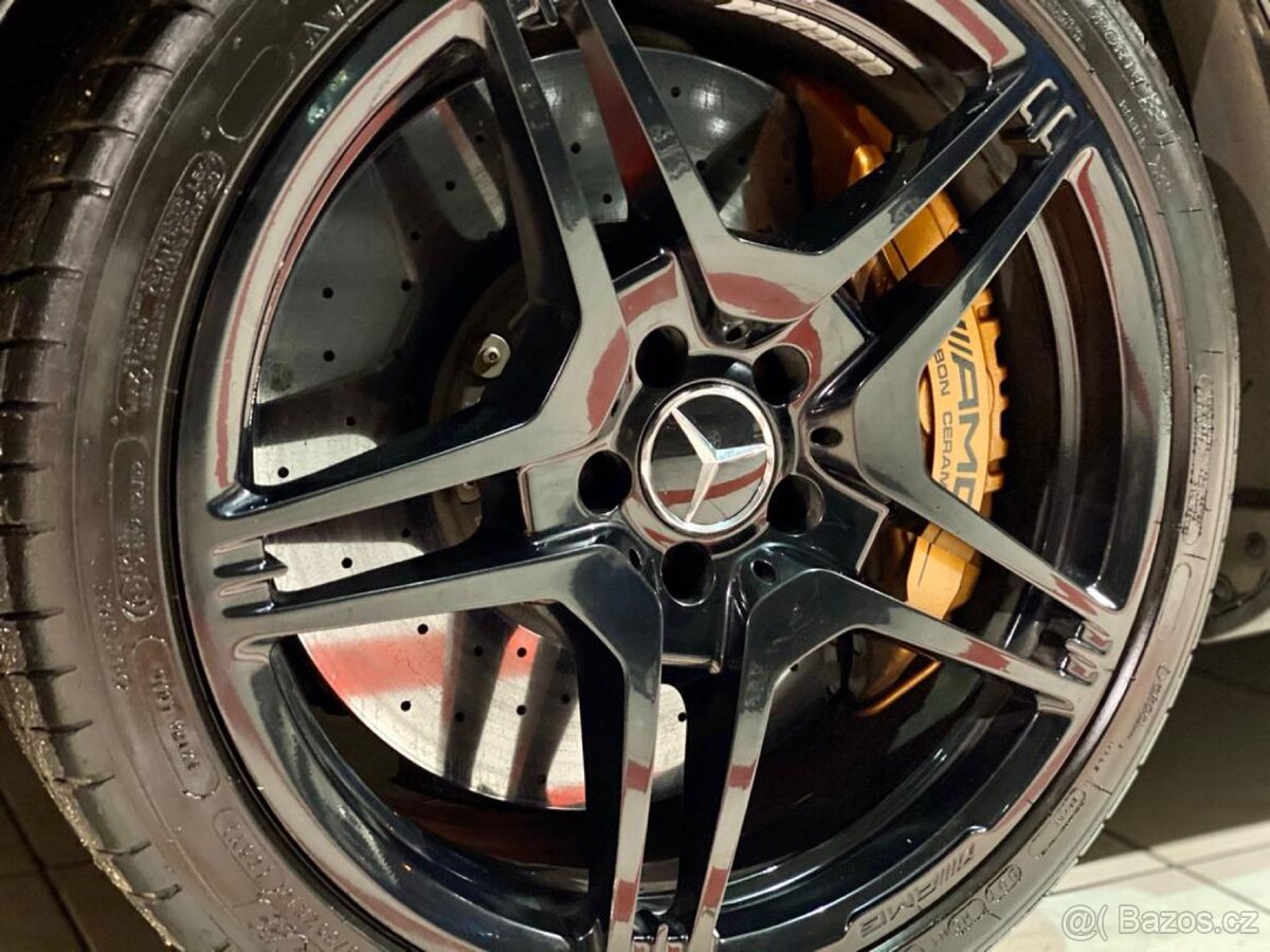 Mercedes-Benz CLS 63 AMG - 8