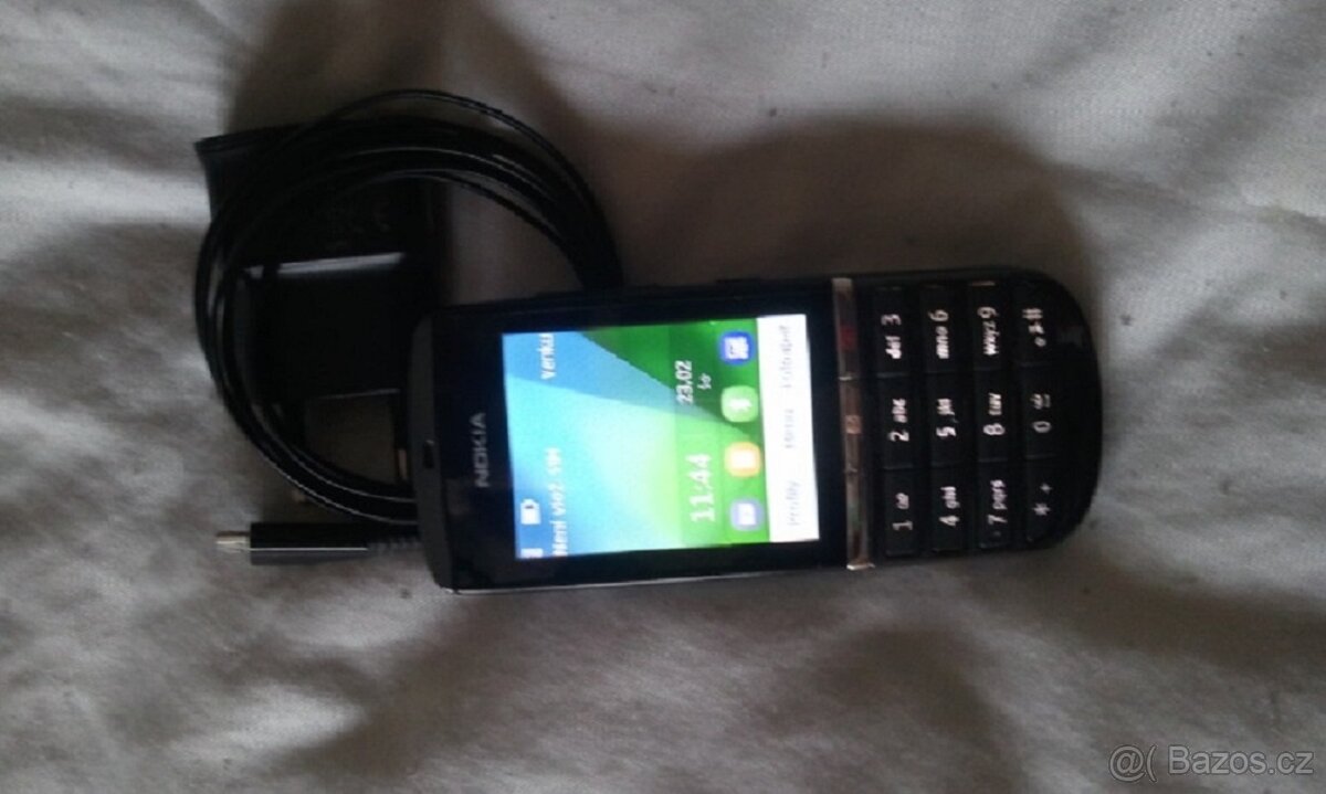 Nokia A300-Asha-RM-781 - 8