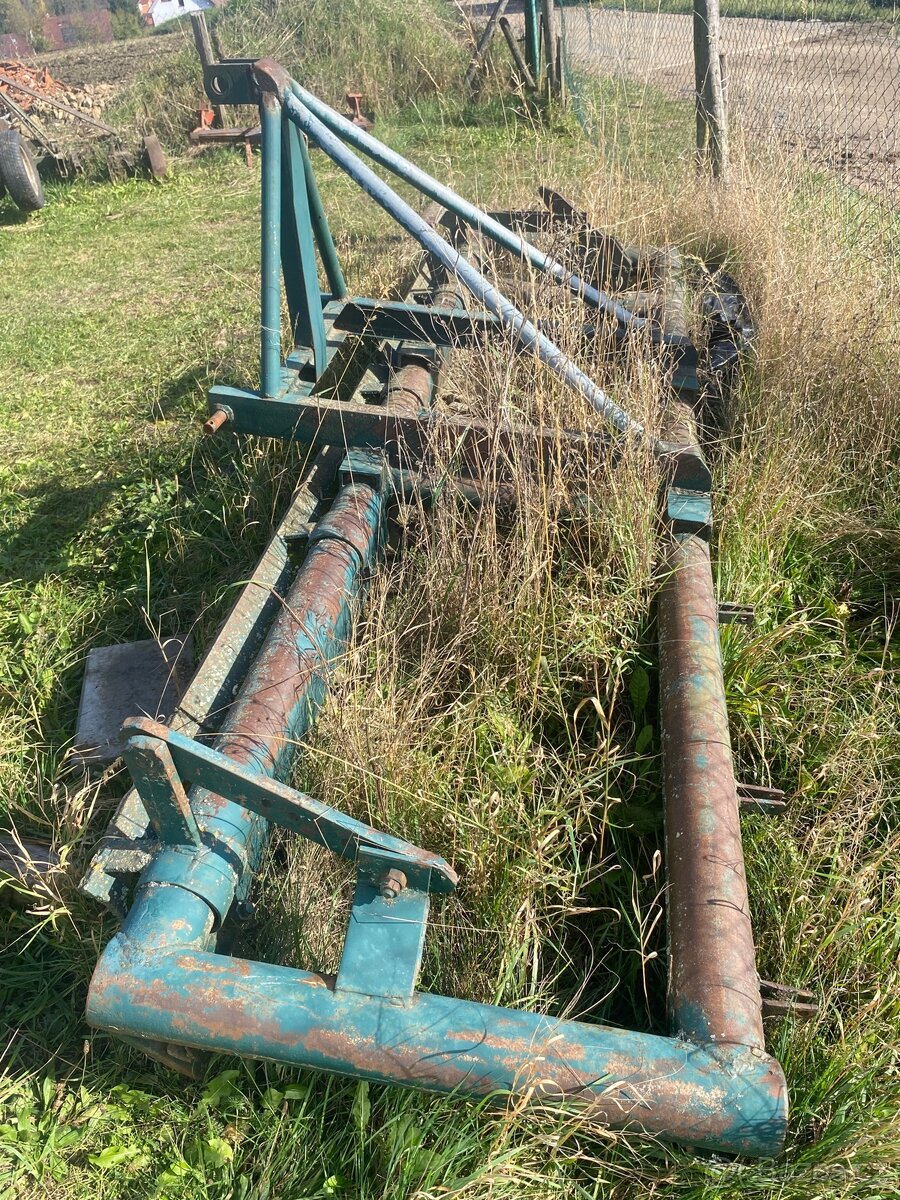 Prodám zemědělské stroje, díly zetor. - 8