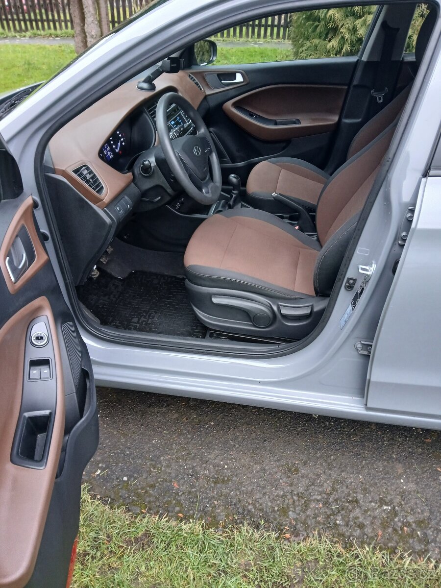 HYUNDAI I20 1.2 55KW r.v.2015 nový v čr.naj.89 777km. - 8