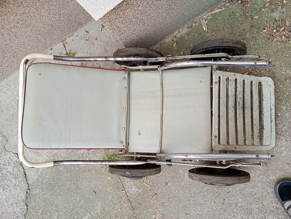 RETRO koloběžky a kočárek 60tky - 8