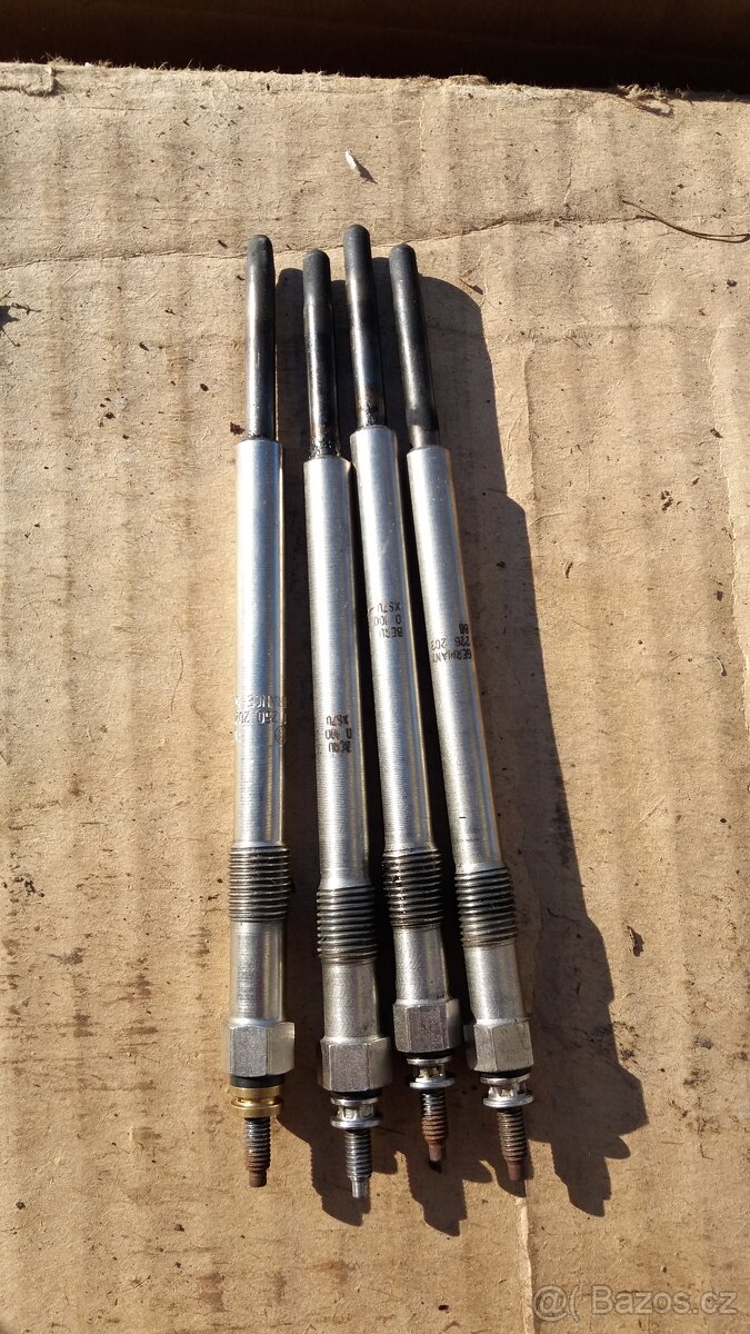 Víko ventilů + žhavičky Ford Mondeo MK3 2.0 TDDI / TDCI - 8