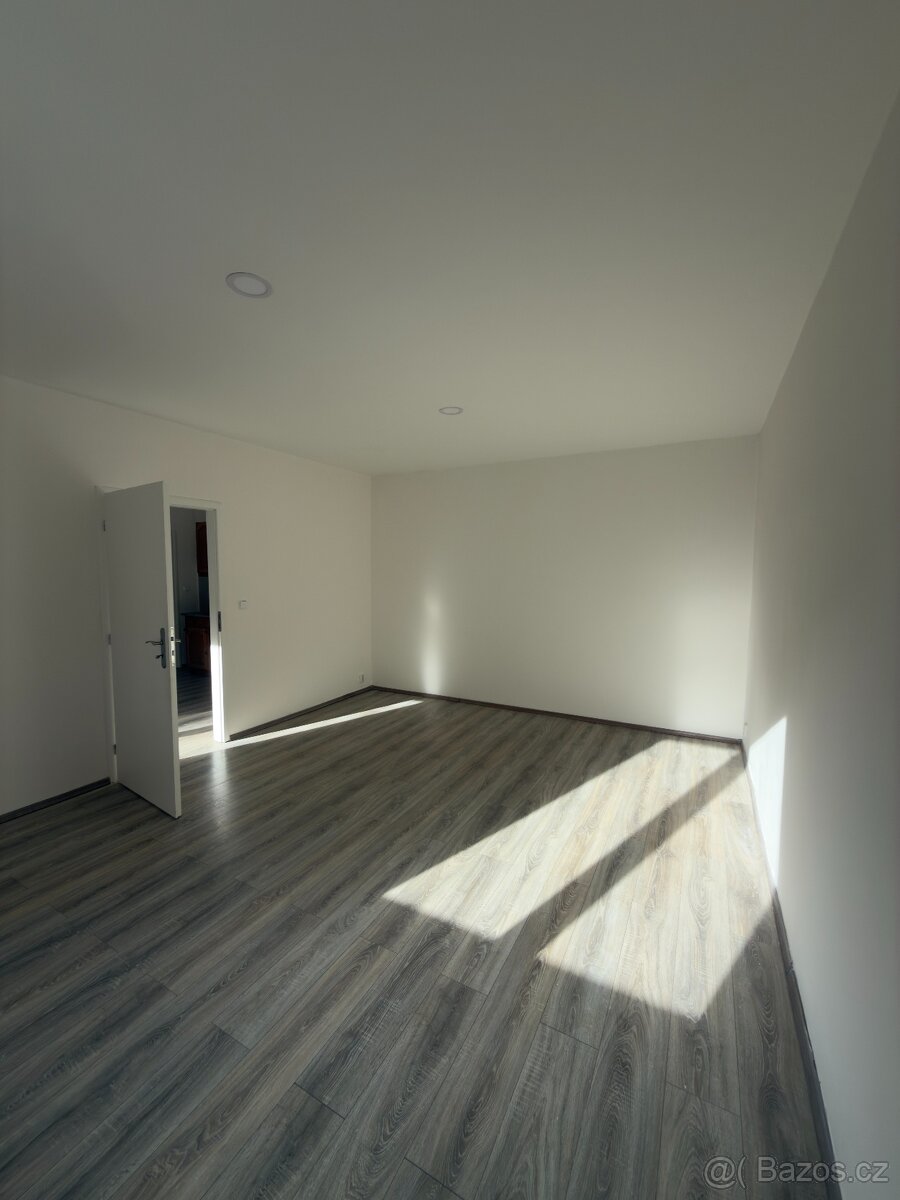 Pronájem bytu 3+kk 56m2 v přízemí, Louny - 8