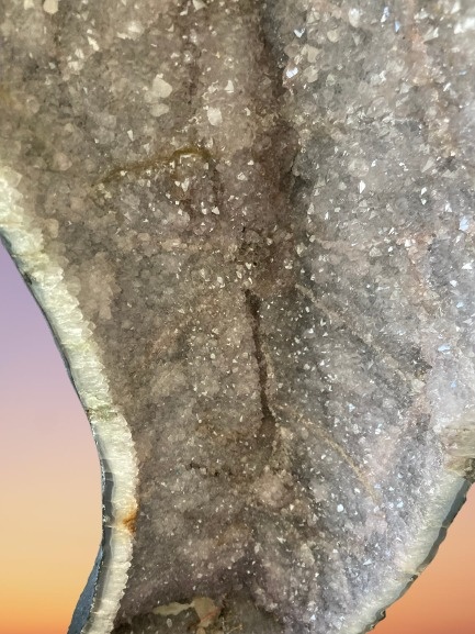 Ametystová geoda sedá - 8