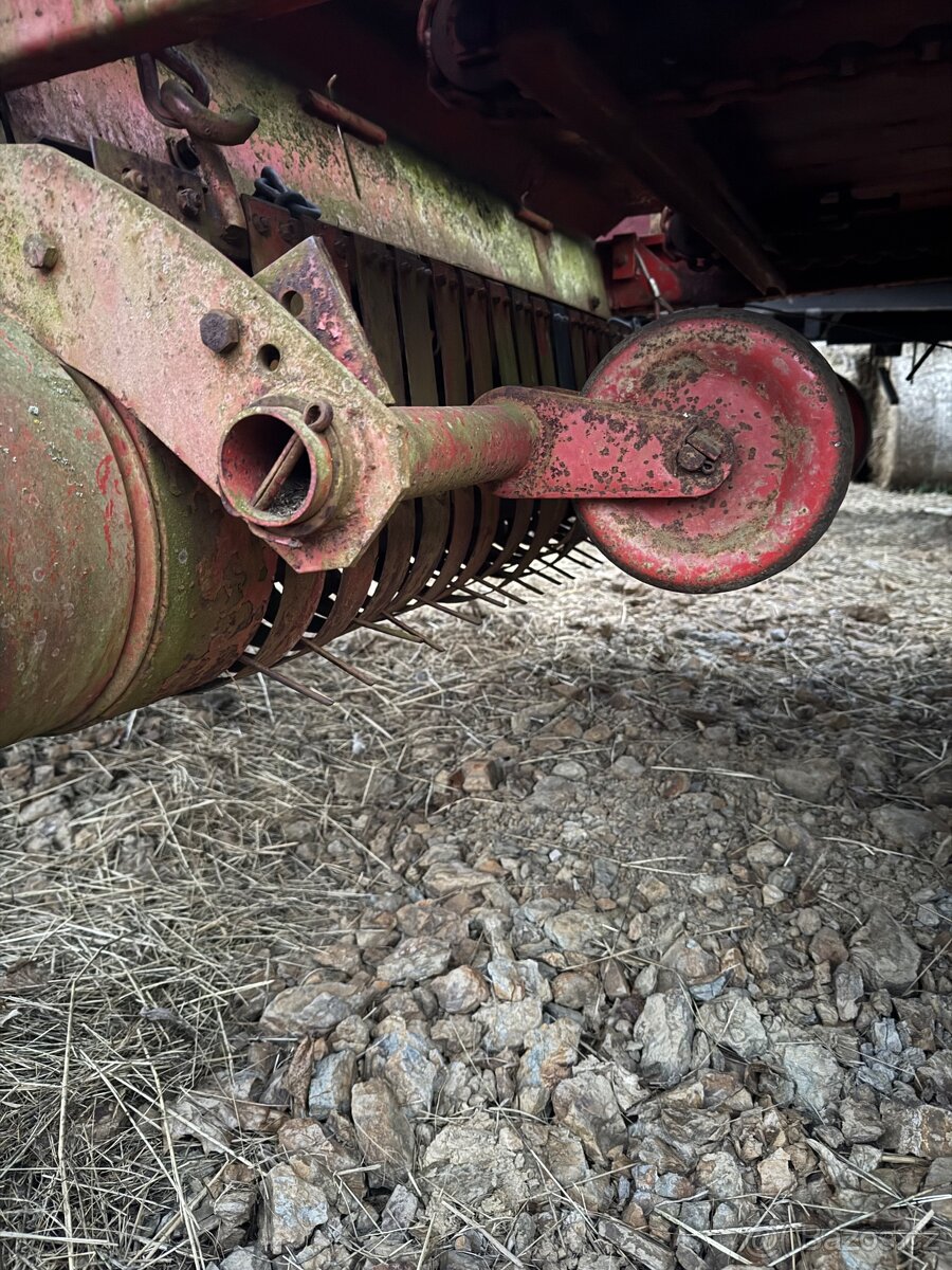 Prodám sběrací vůz KRONE KS-14 - 8