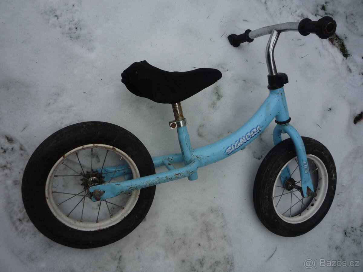 prodám čtyřkolová dětská kára, stará dětská šlapací tříkolka - 8