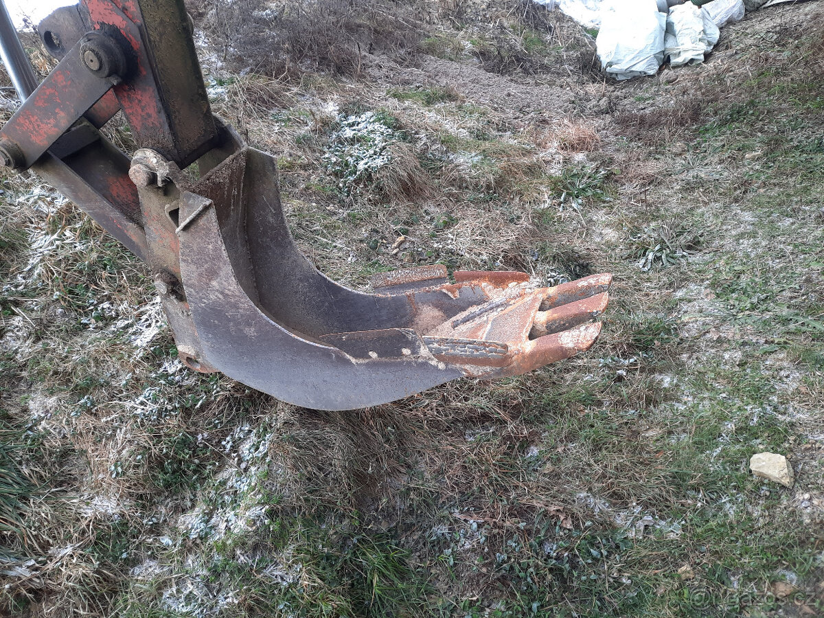 Bělorus traktorbagr - 8