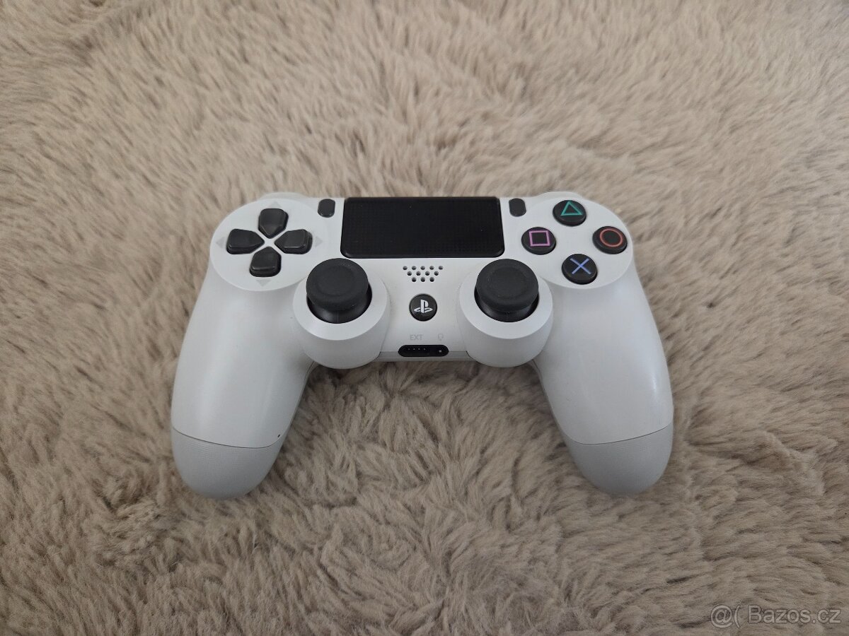 Playstation 4 PRO 1TB - 8