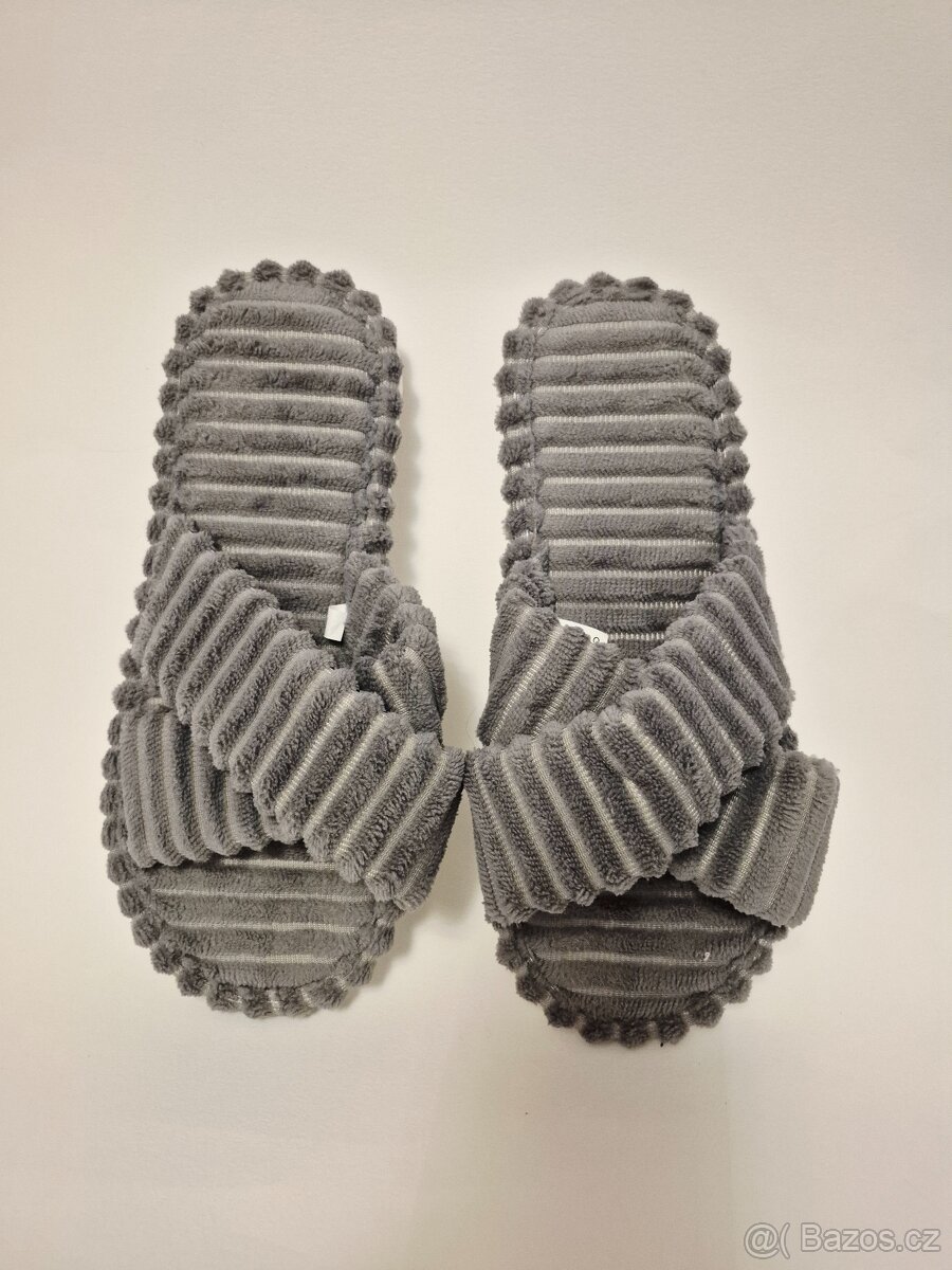 Nové dámské pantofle, velikost 38-39 - 8