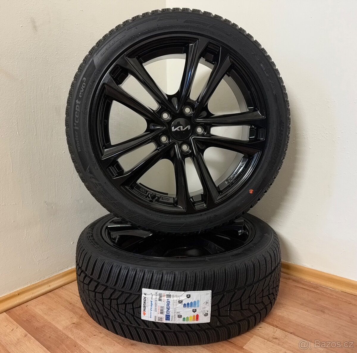 NOVÁ KIA XCEED 5x114,3 R18 ET49,5+NOVÉ ZIMNÍ 225/45R18 8,5mm - 8