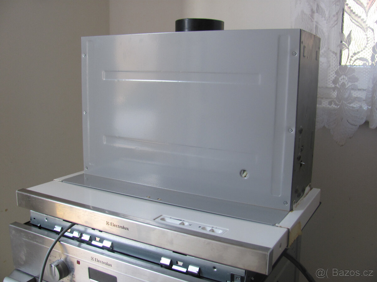 VESTAVNÁ TROUBA + DESKA + DIGESTOŘ - ELECTROLUX - 8