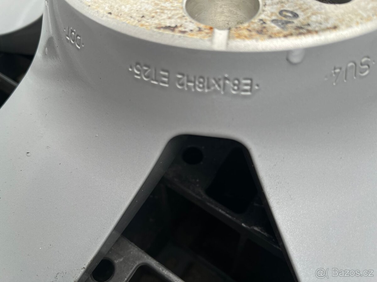 Audi Q7, kola 18" - 8