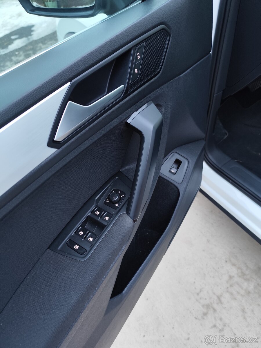 VW Tiguan 2.0 TDi, R line - 8