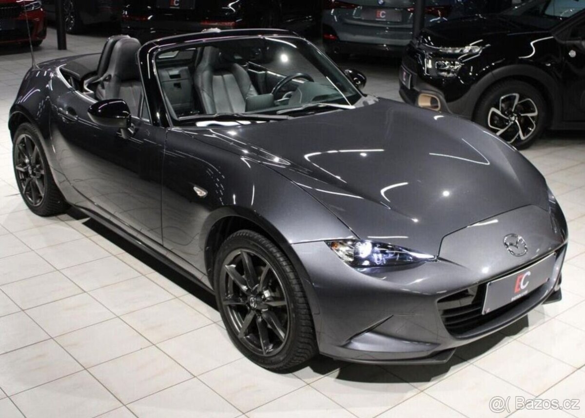 Mazda MX-5 Skyactive Exclusive-Line benzín manuál - 8
