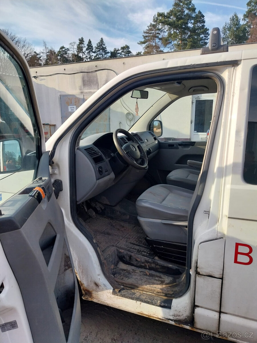 VW Transporter T5 - 8