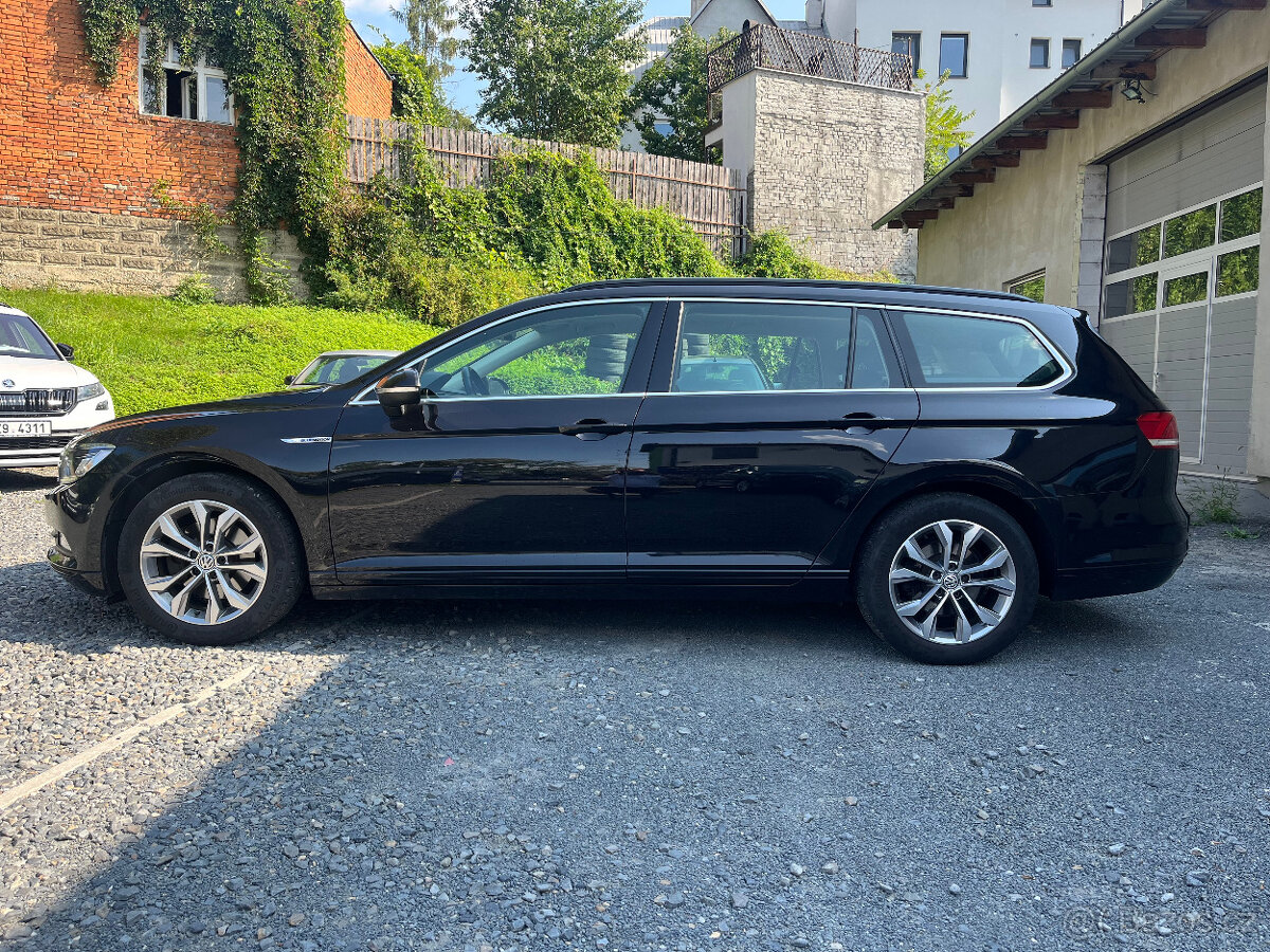 VOLKSWAGEN PASSAT 2,0 TDi 110 Kw COMF.PANO.TAŽNÉ - 8