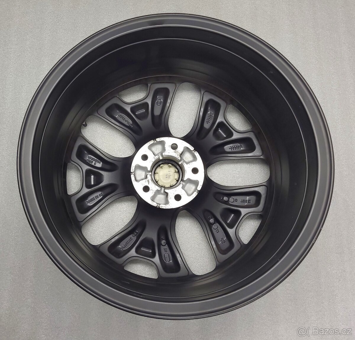19" Originál KIA Sportage Sorento 5x114,3 - 8