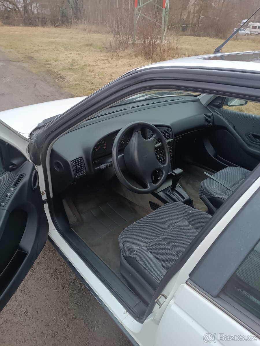 Peugeot 405, 1.8, automat - 8