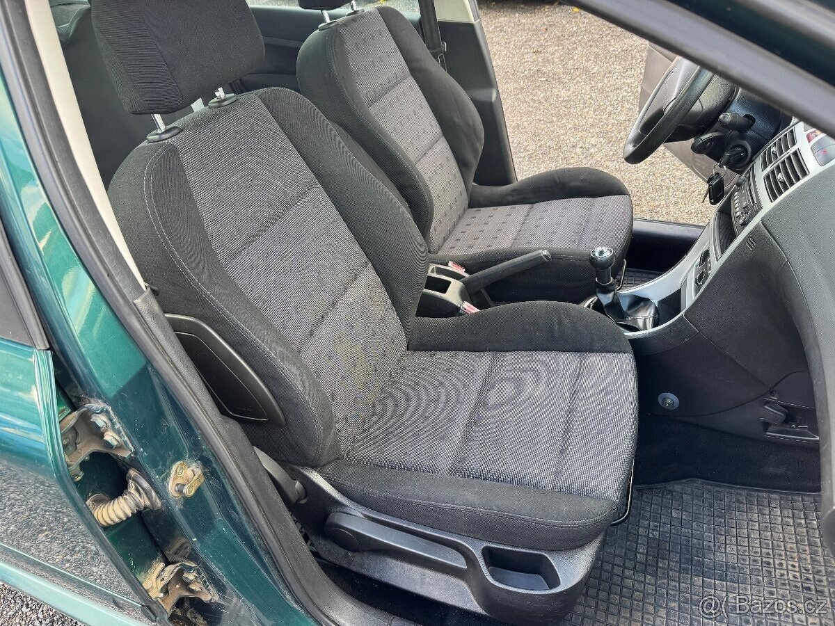 Peugeot 307 - 8