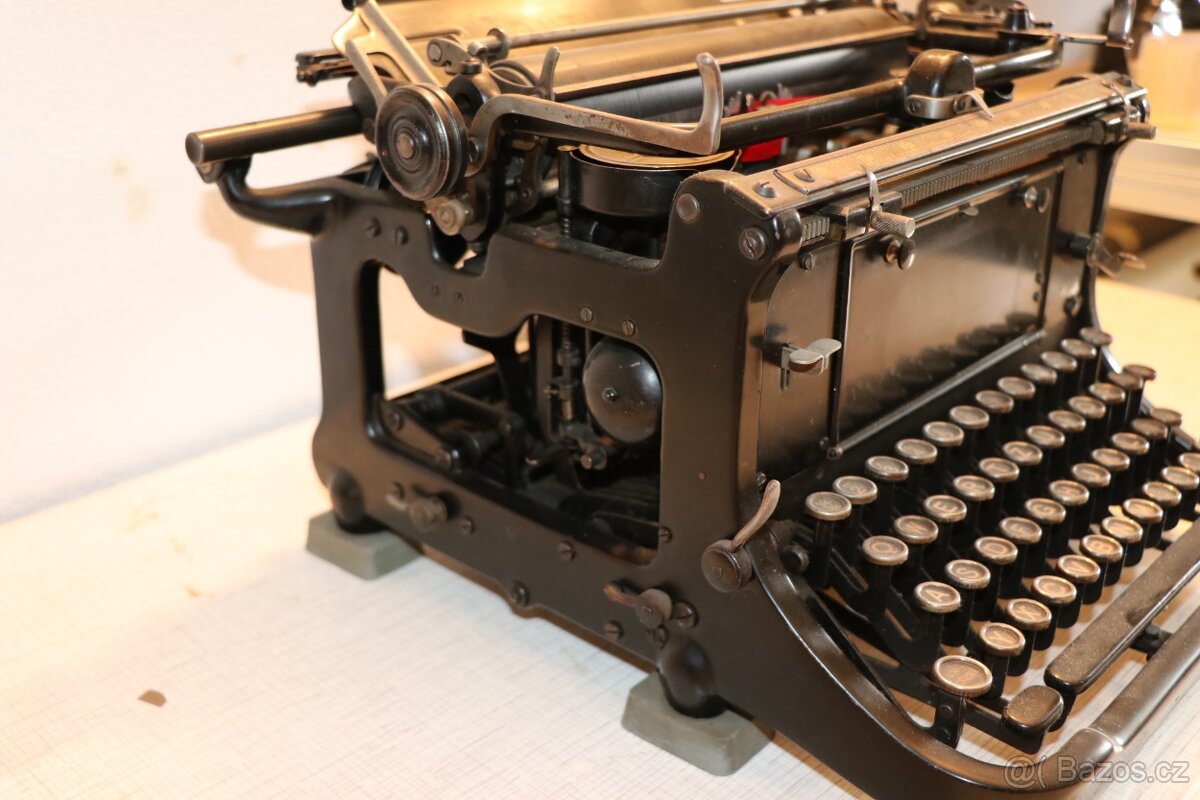 Psací stroj CONTINENTAL (225W) - 8