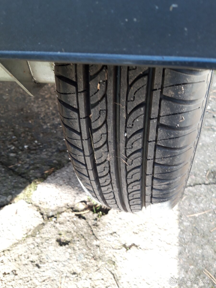 Nákladní přívěs - 8