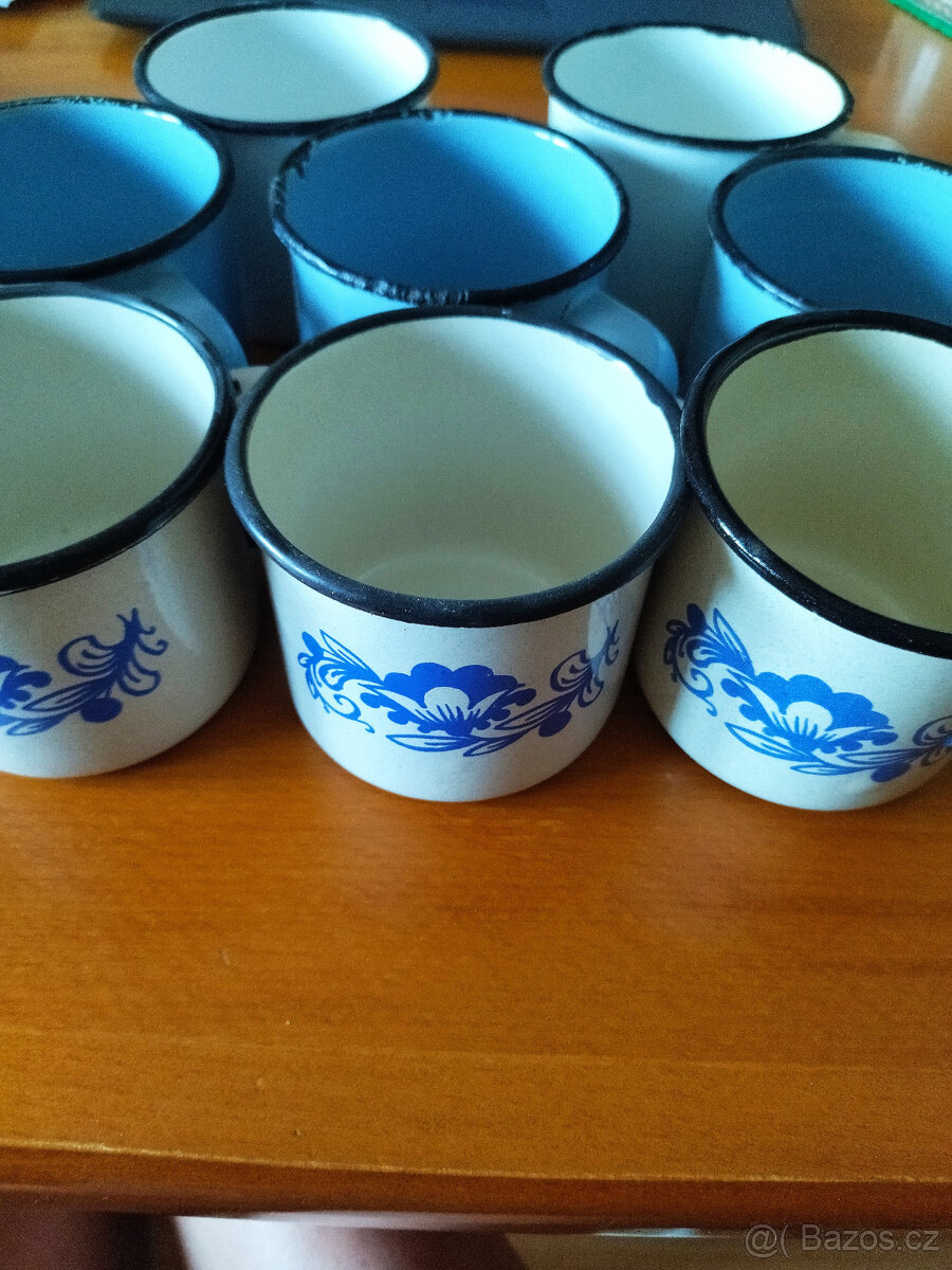 Věci z půdy-retro lžíce, ešus,talíře, plecháčky,konvička,cuk - 8