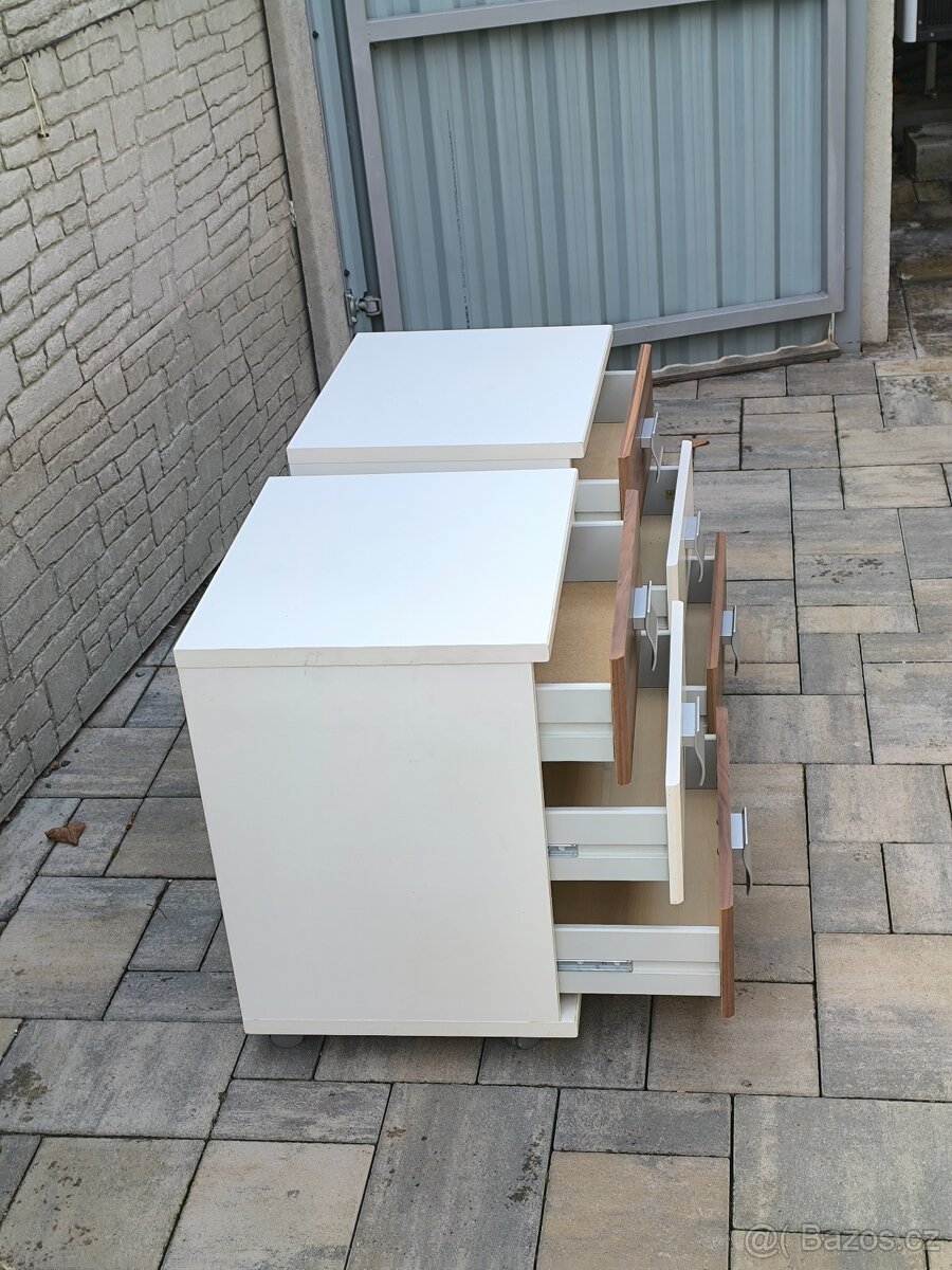 Prodám dvě komody (noční stolky, kontejnery) - 8