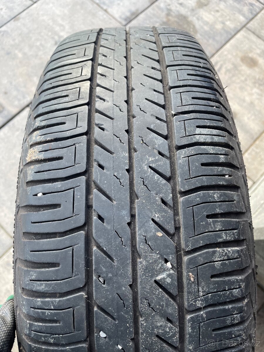 Prodám alu peugot r15 - 8