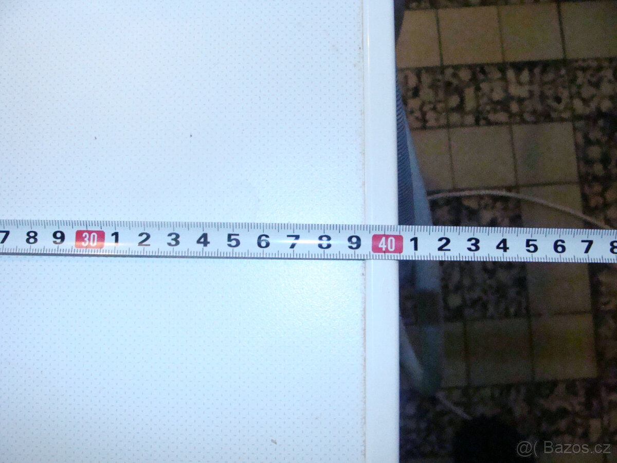 Pračka BOSCH Maxx 4 - úzká. Starší, ale pere bez problému - 8