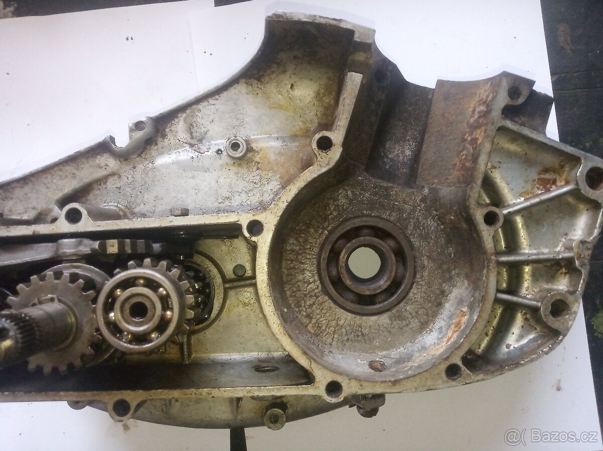 Kartery s převodovkou ČZ 150c - 8